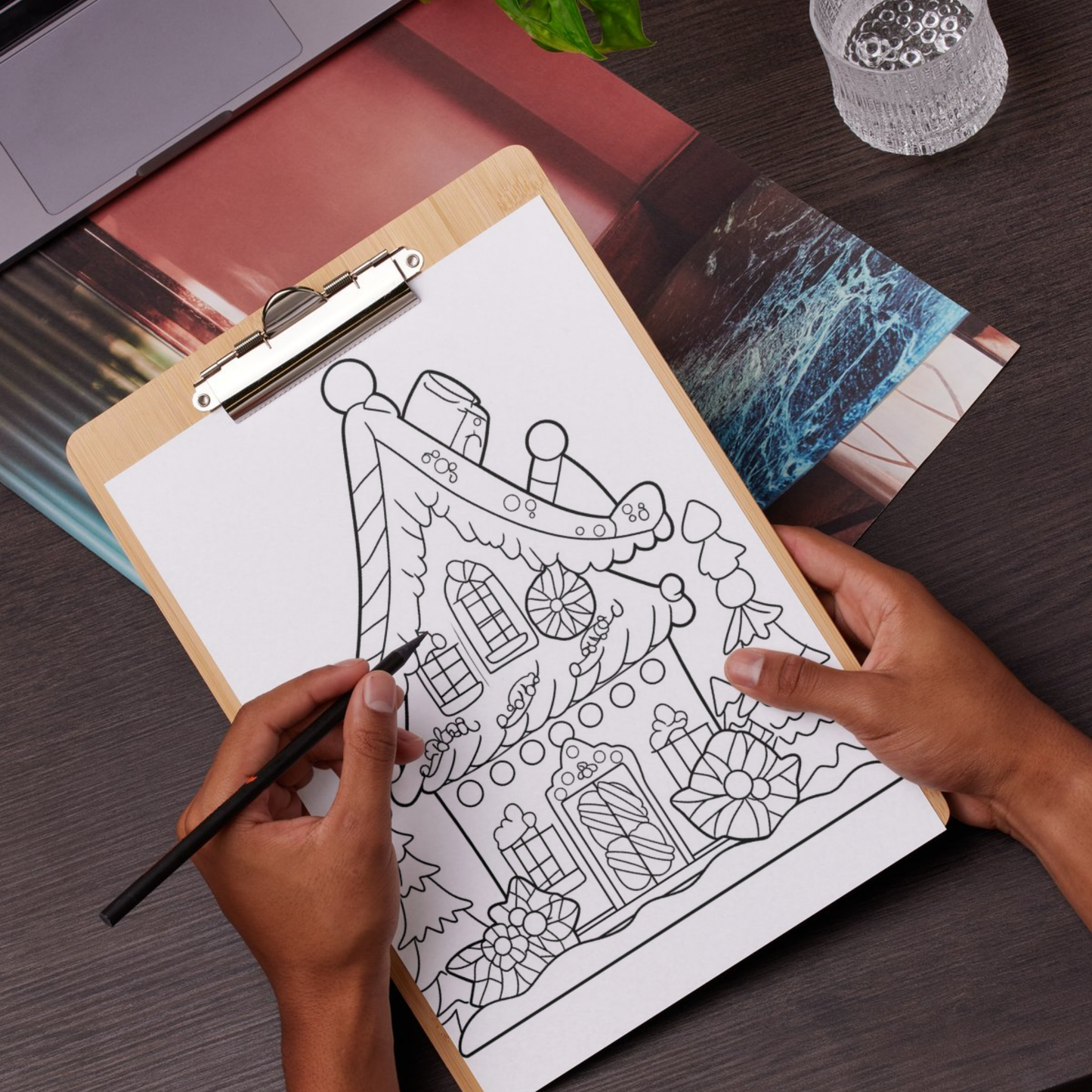 Christmas Gingerbread: Cozy Winter Coloring Book
